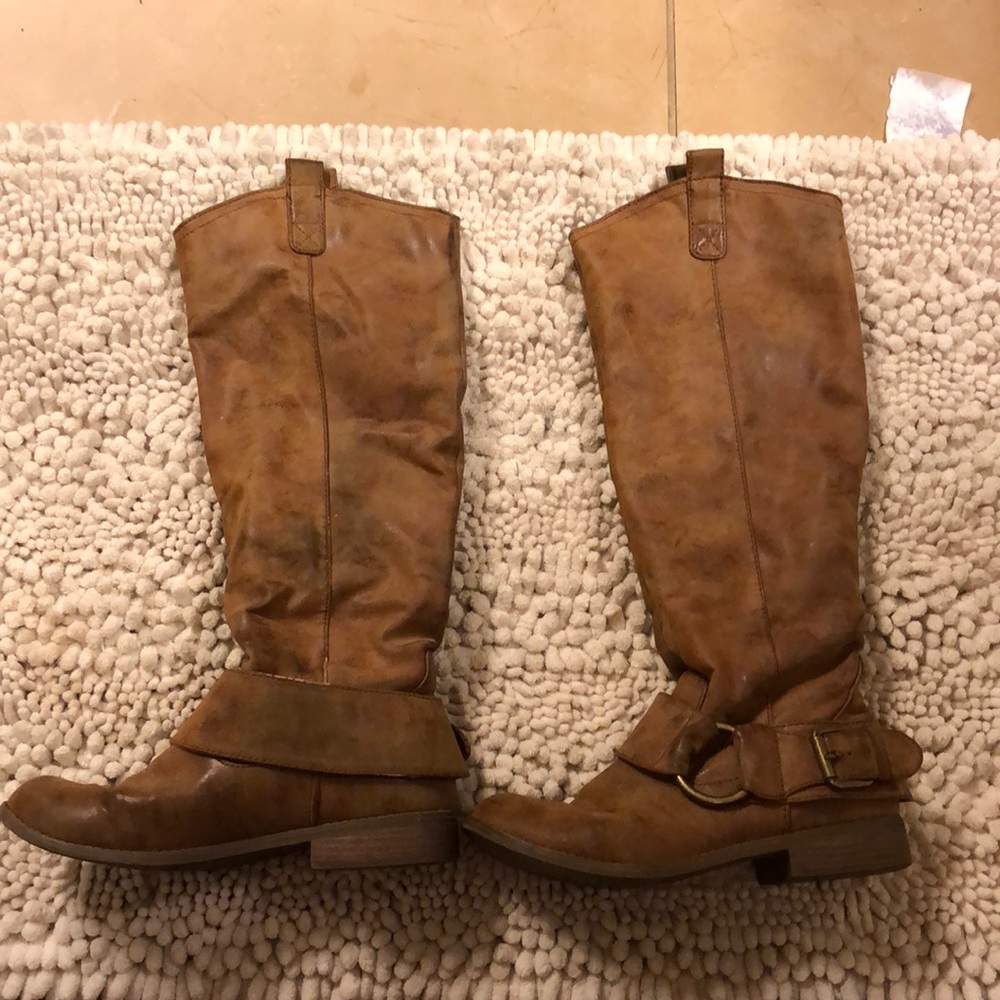 Riding boots